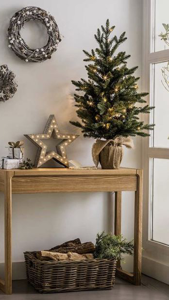 5 Idee Alternative Per Un Albero Di Natale In Piccoli Spazi Made With Home