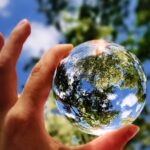 La Terra ha bisogno del nostro aiuto più che mai! Anche Ikea può darti qualche esempio di sostenibilità ambientale.