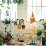 Con la primavera alle porte è normale iniziare a pensare a piante e fiori. Ikea propone molti accessori per il giardinaggio belli e funzionali!